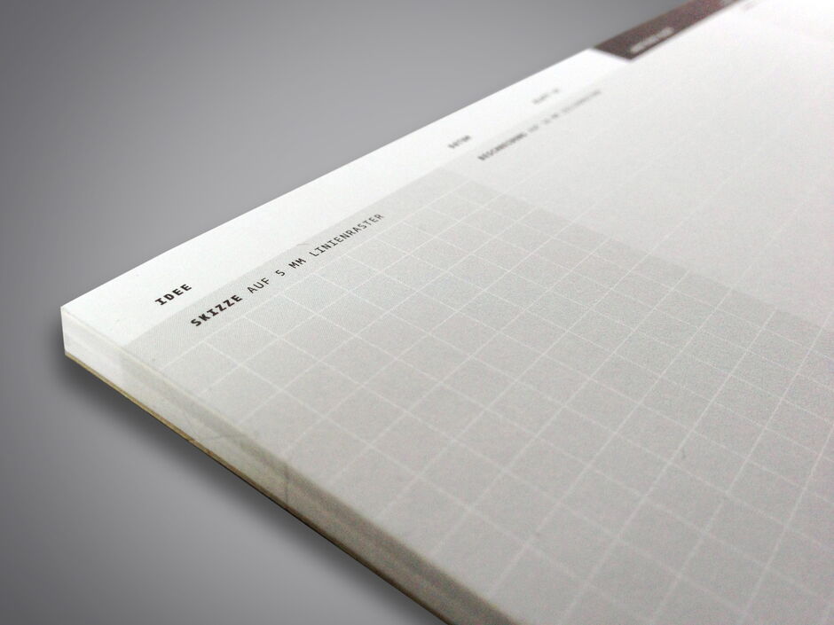 block, 210x98 mm, 80g offset weiss, rückpappe grau, leimbindung links, jeweils 50 blatt diese entwürfe von martin zech design sind ohne auftraggeber entstanden und in kleinen exklusiven auflagen erhältlich. 